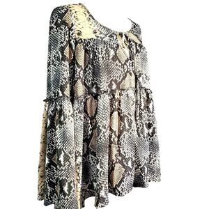 Buddy Love Boho Top Size M Animal Print Bell Sleeves Tie Neck Baby doll Retro